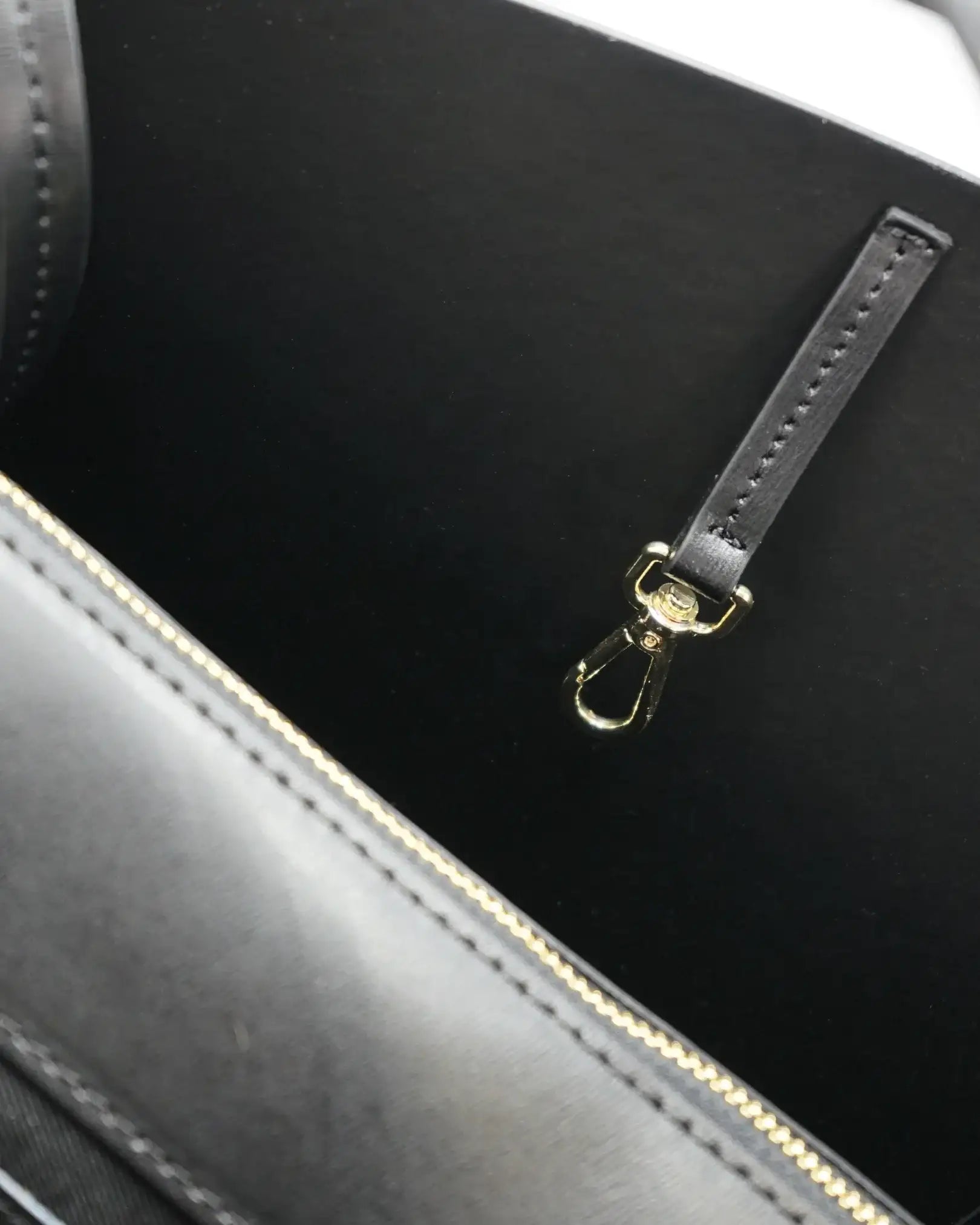 CINDY | LEATHER