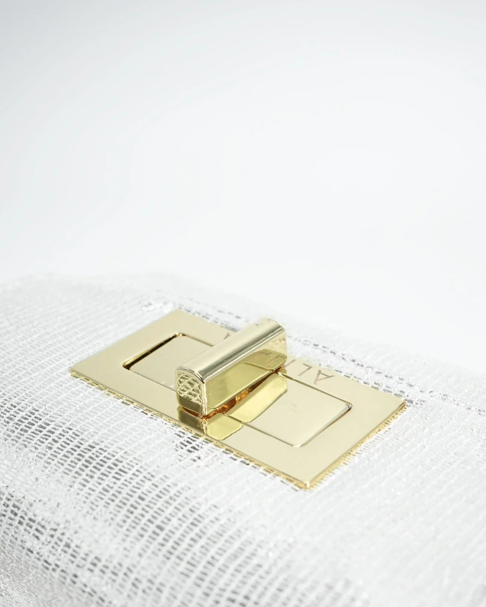 EIRA | ORO