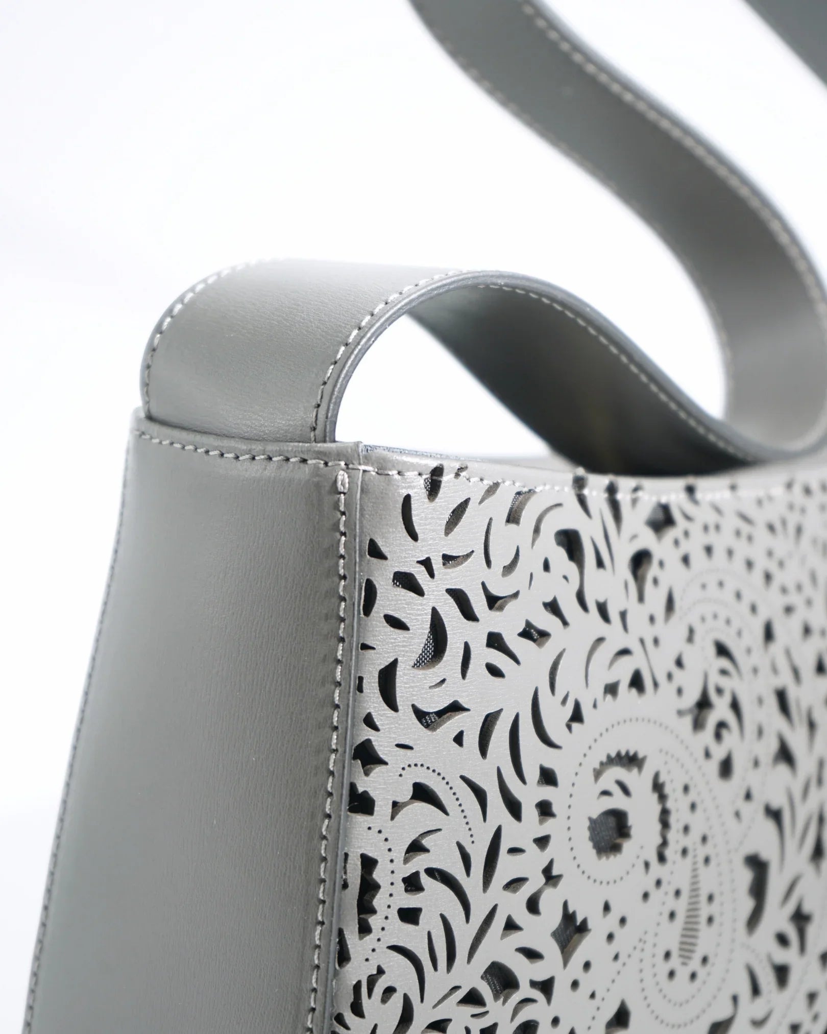 RUNA LASERATA | GRIGIO