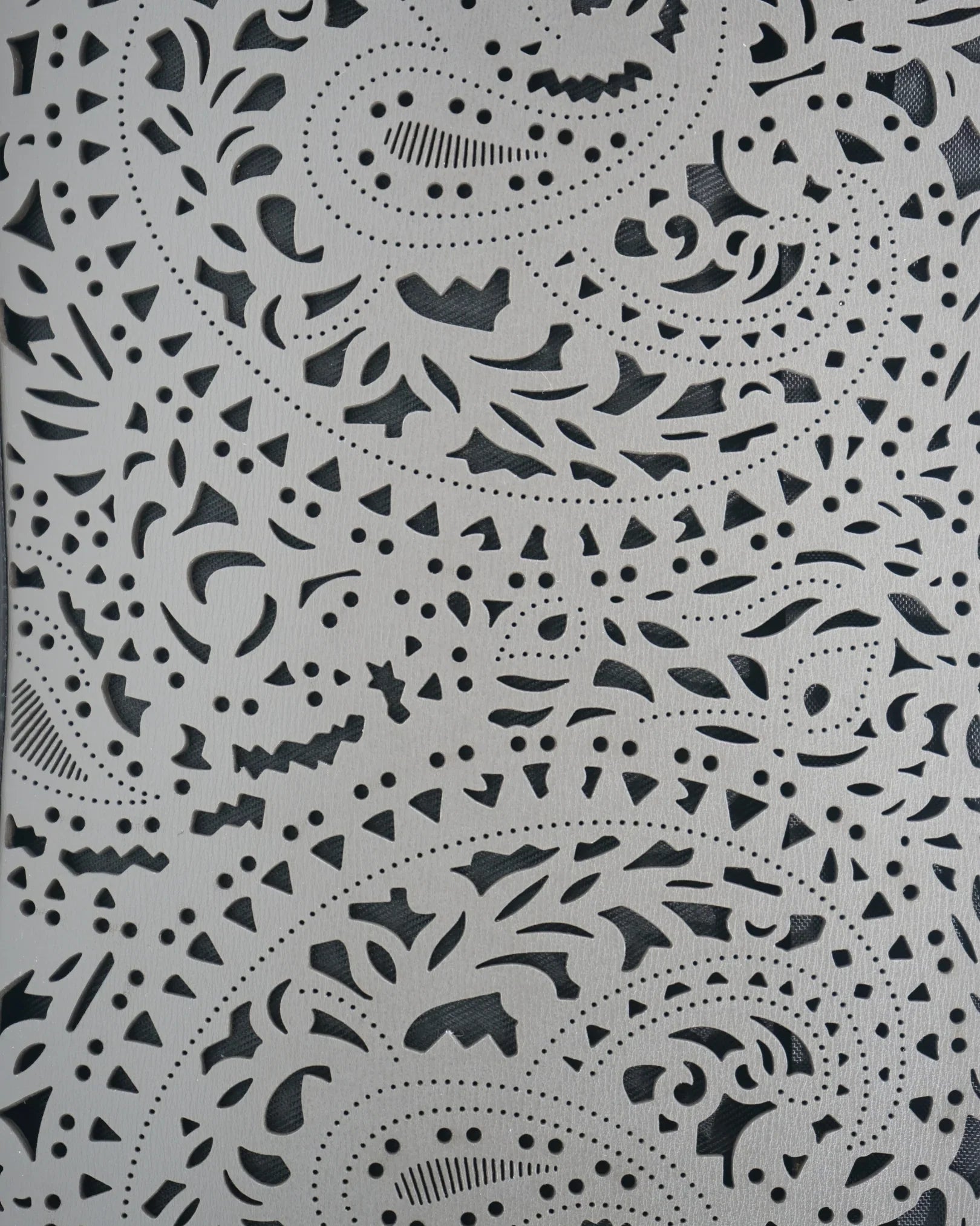 RUNA LASERATA | GRIGIO