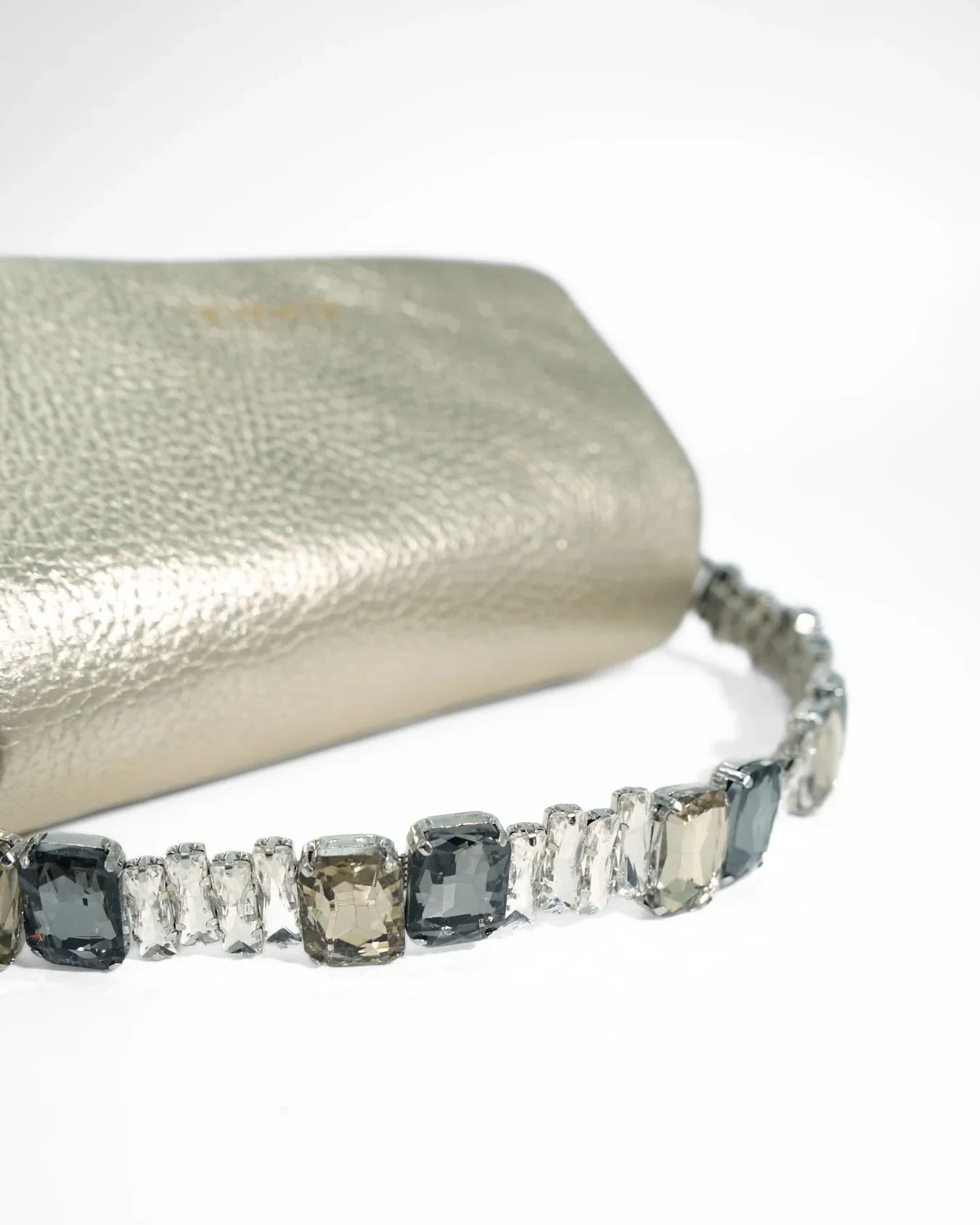 POCHETTE MIA LAMINATED | ORO