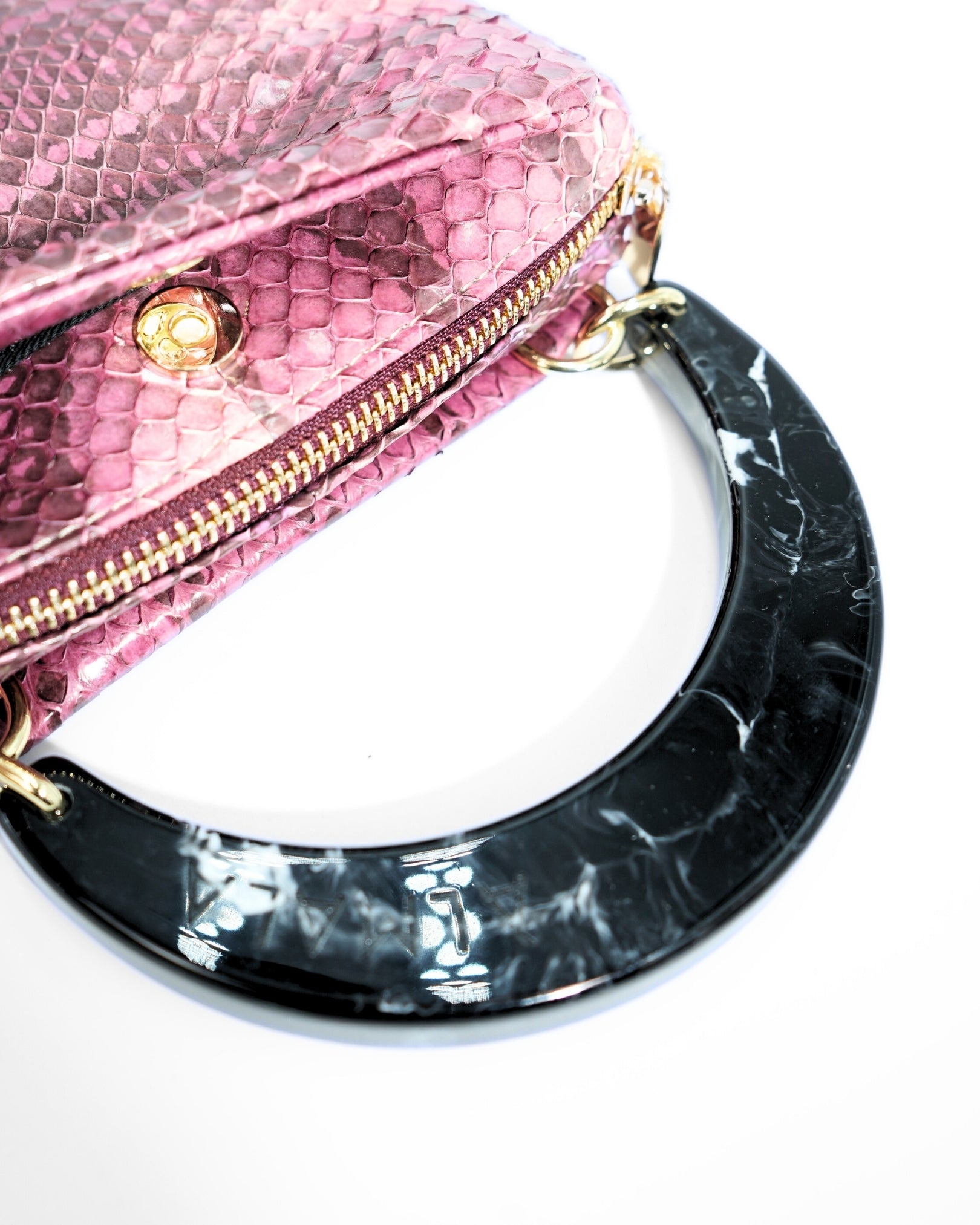 KYLIE LUX | FUCSIA
