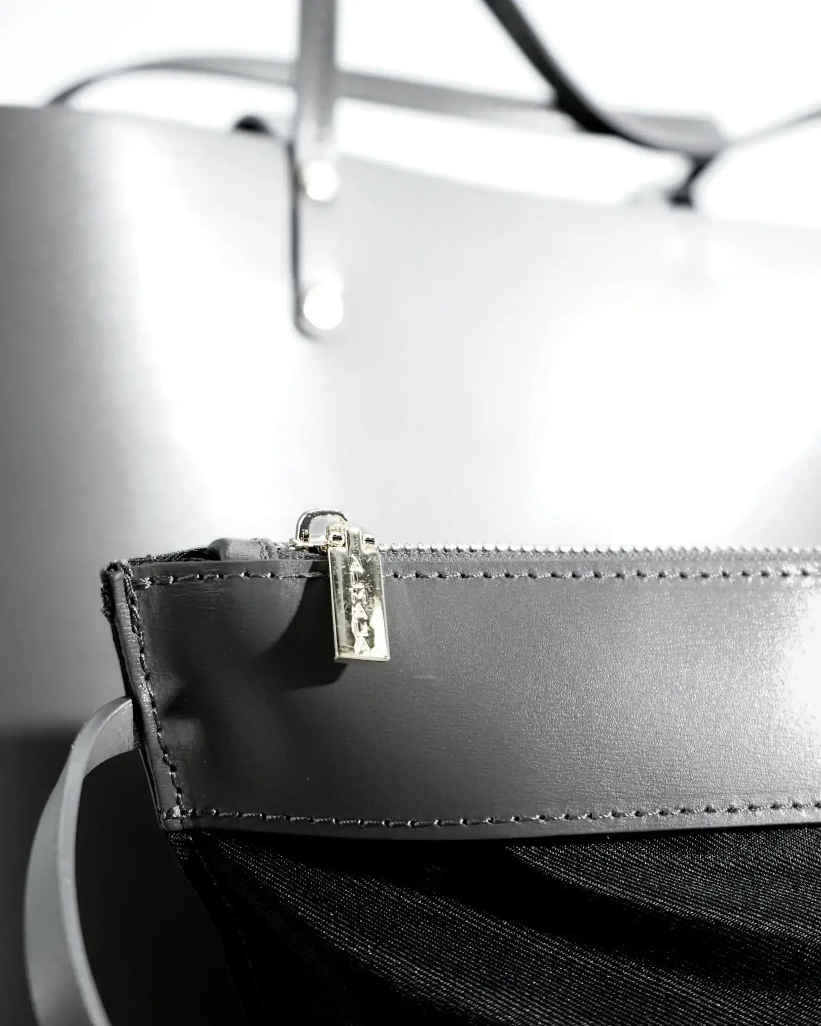 SHOPPING LIV | GRIGIO