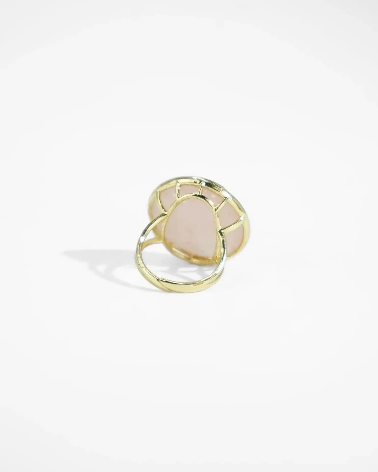 LUX QUARTZ NECKLACE