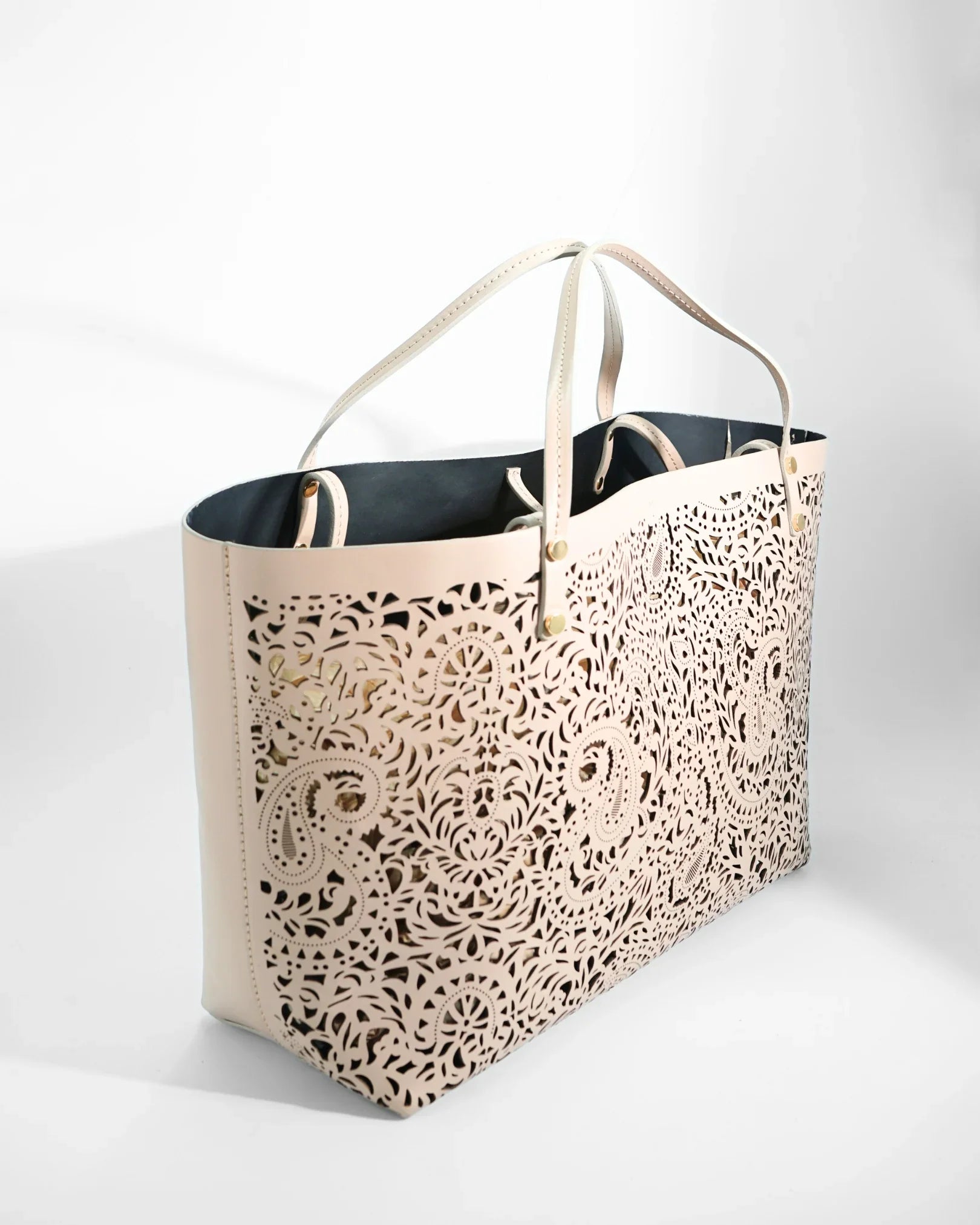 SHOPPING LIV LASERATA | CIPRIA