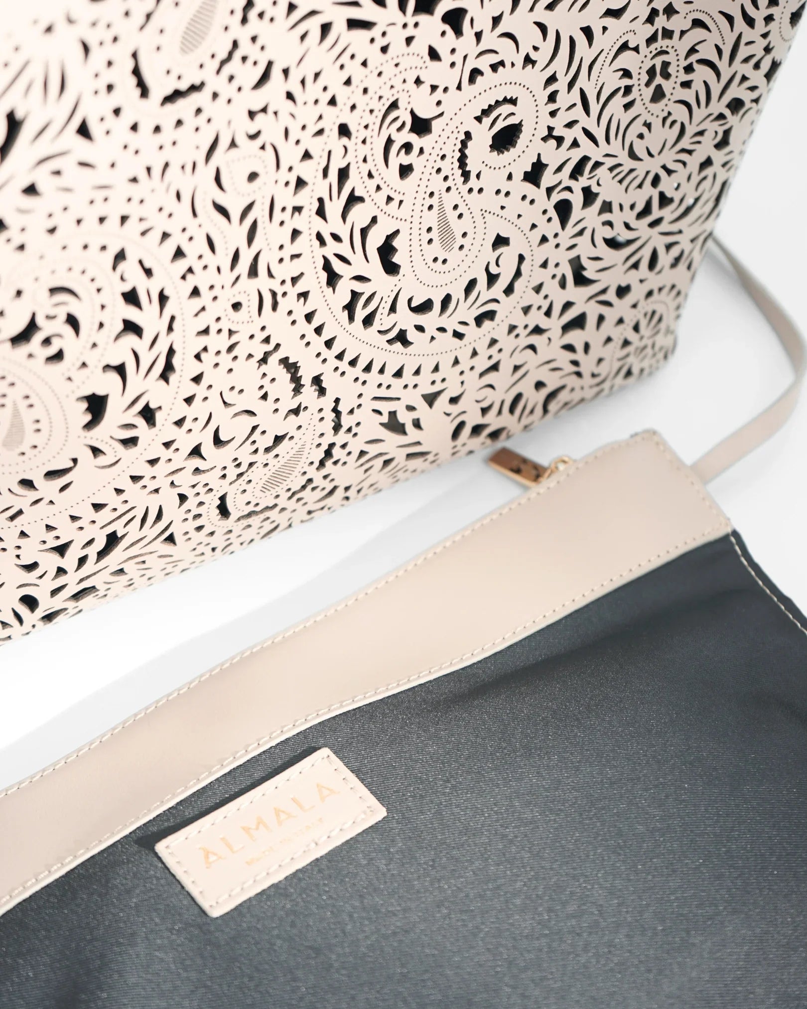 SHOPPING LIV LASERATA | CIPRIA