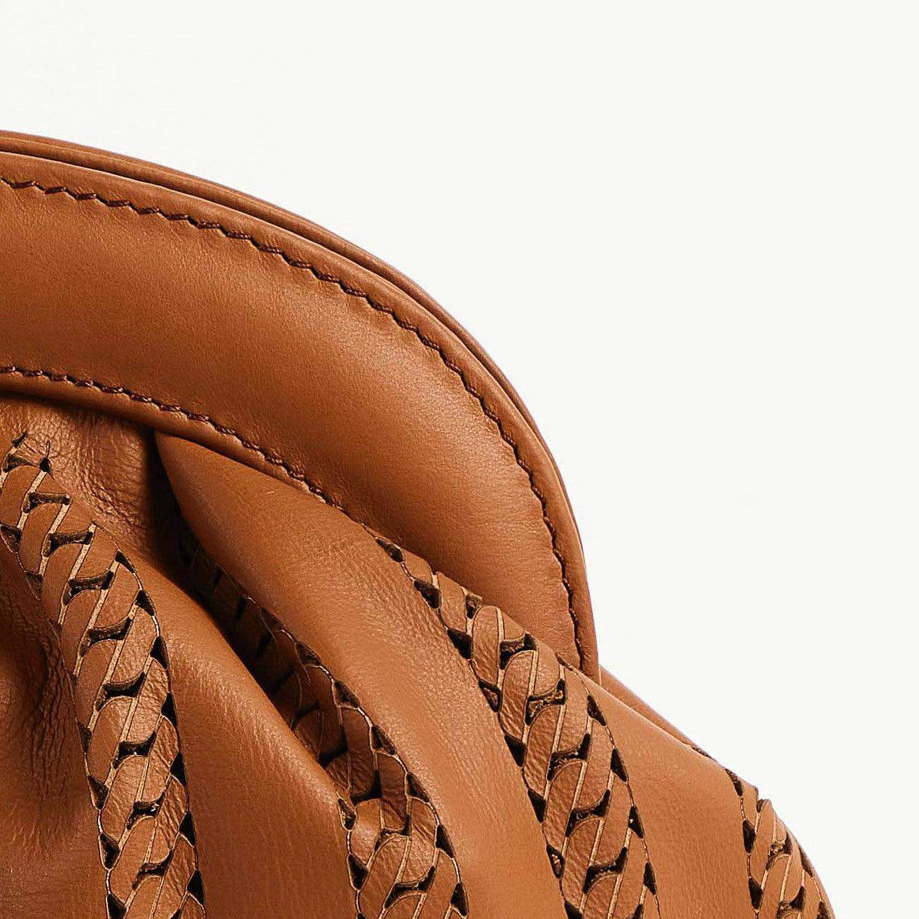 ABIGAIL WINTER | COGNAC - Almala