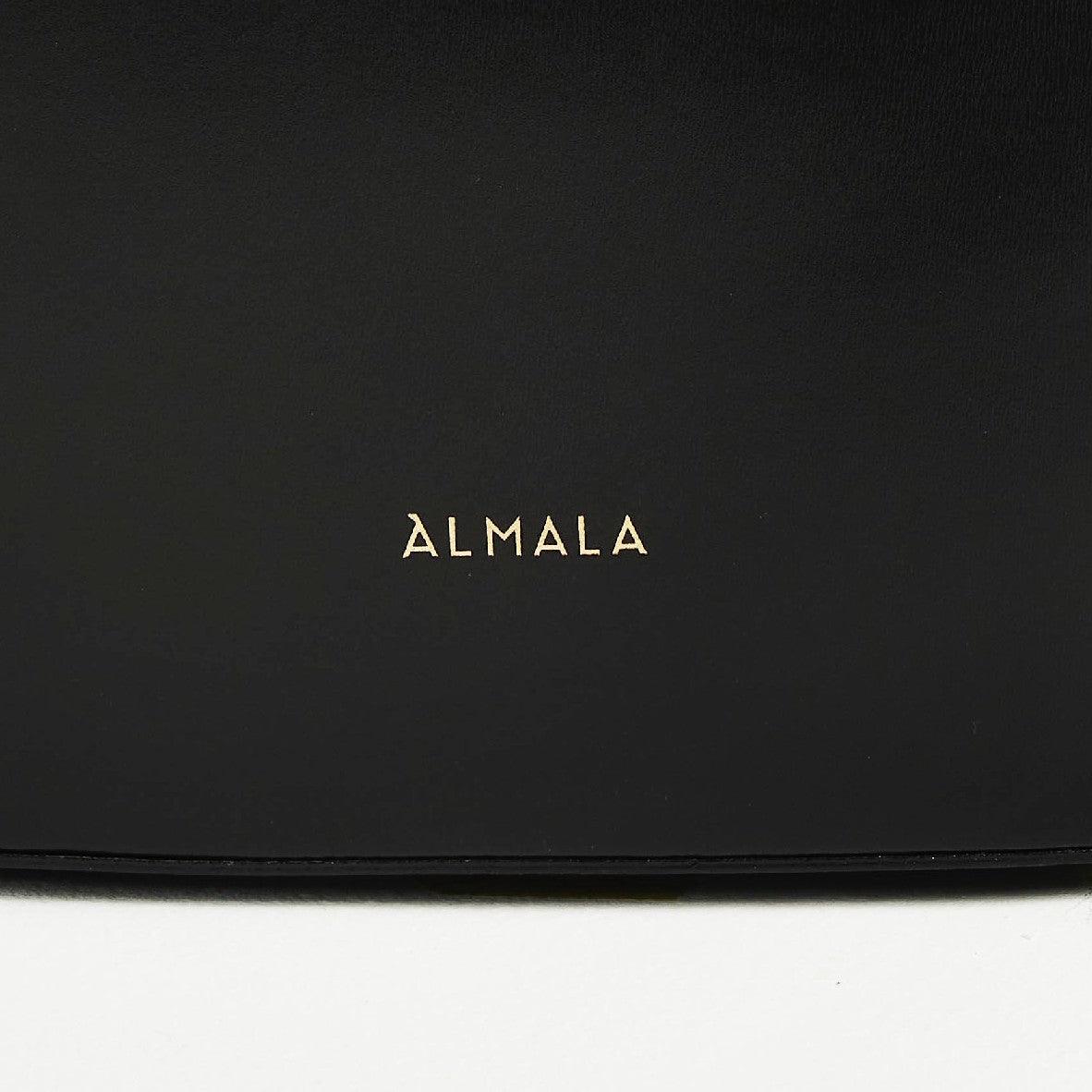 KIM WINTER | NERO - Almala