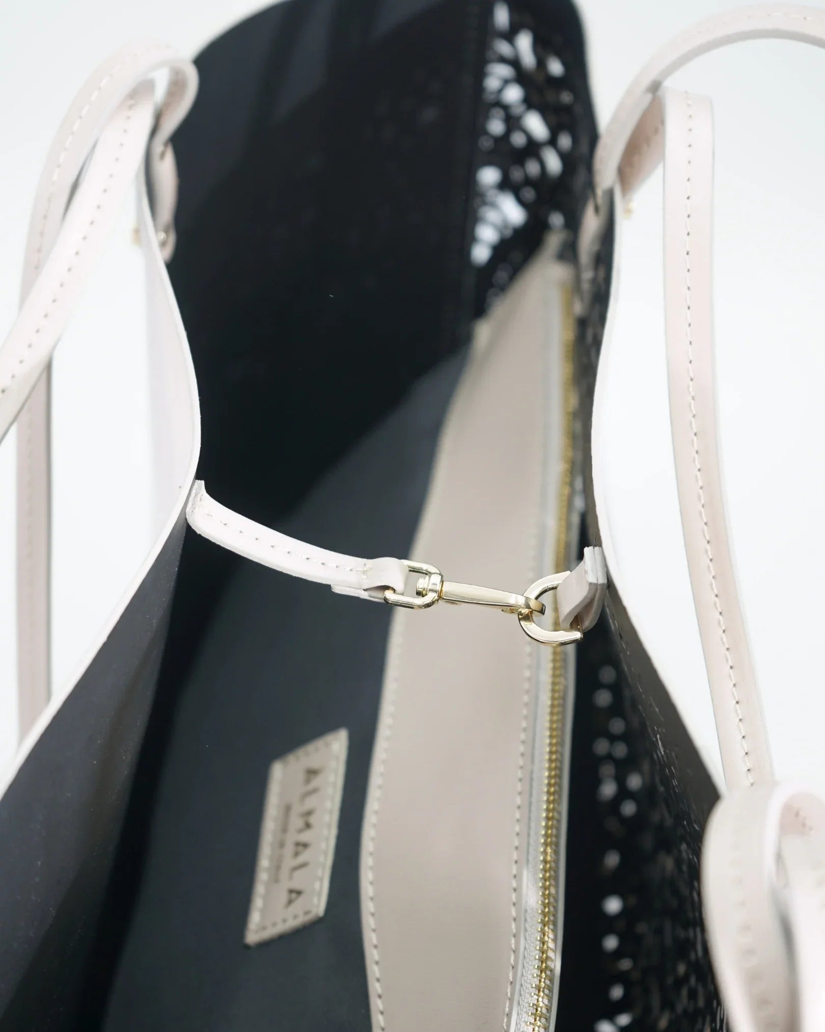 SHOPPING LIV LASERATA | CIPRIA