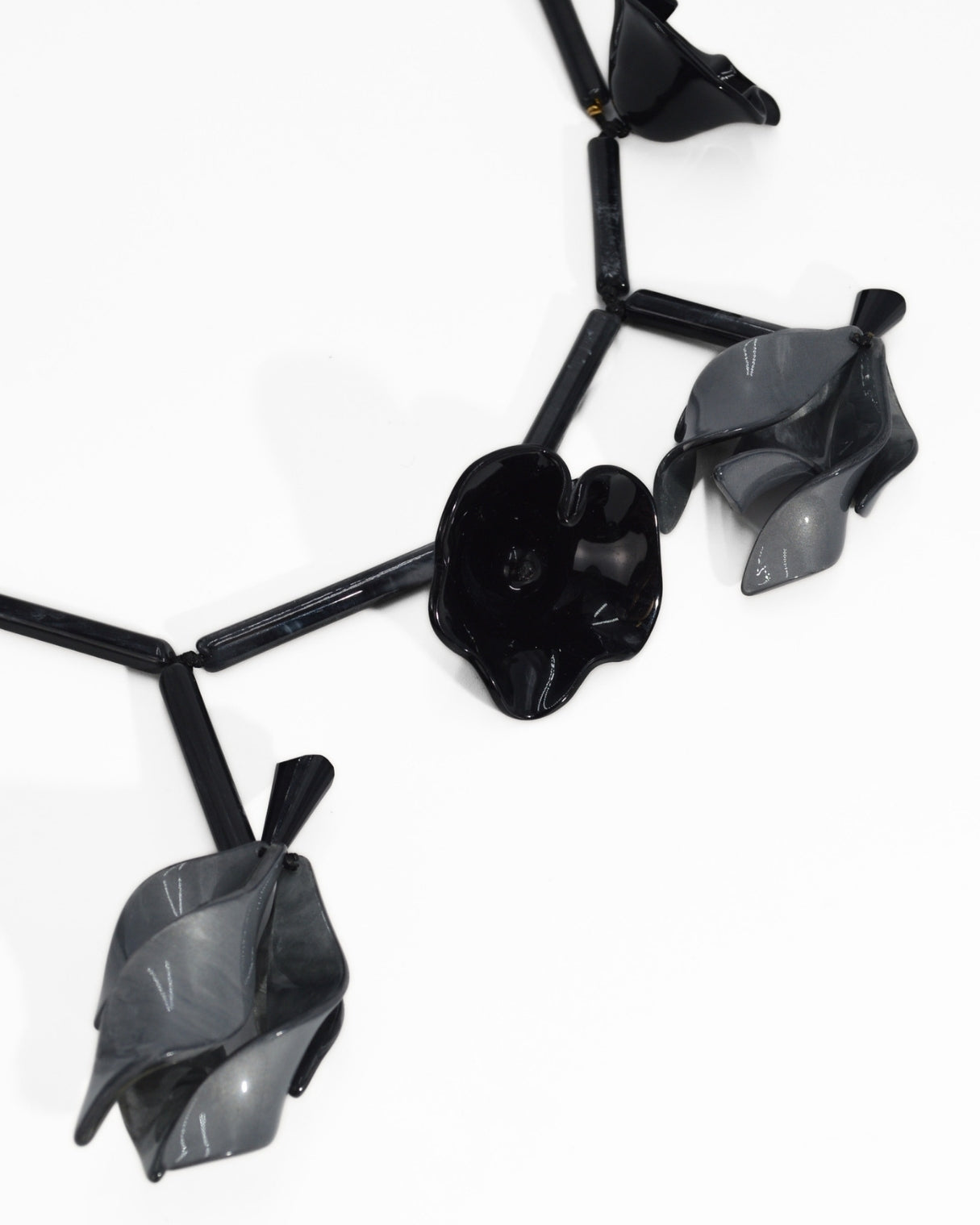 COLLANA FIORE ACETATE | NERO