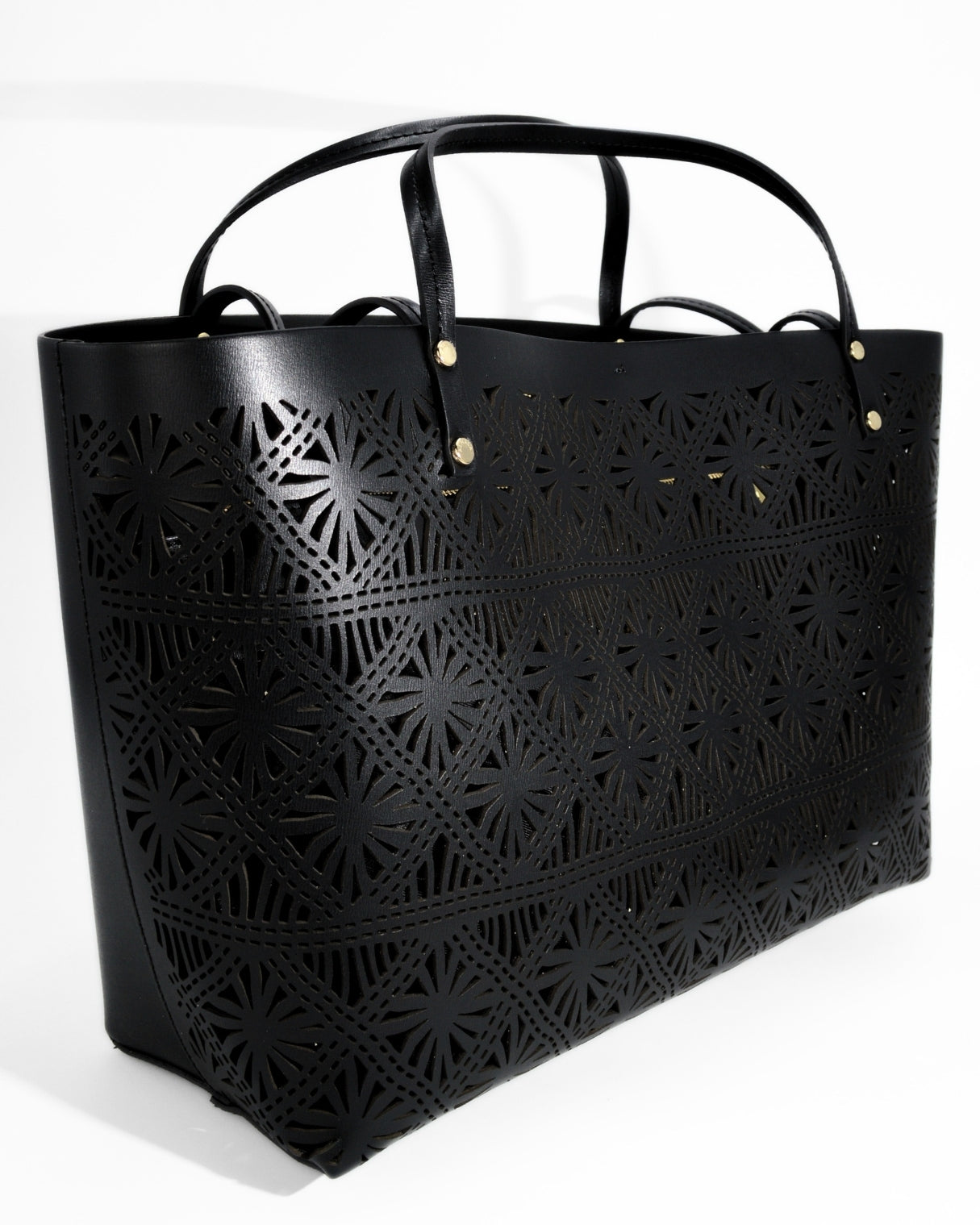 VICTORIA LASERATA | NERO