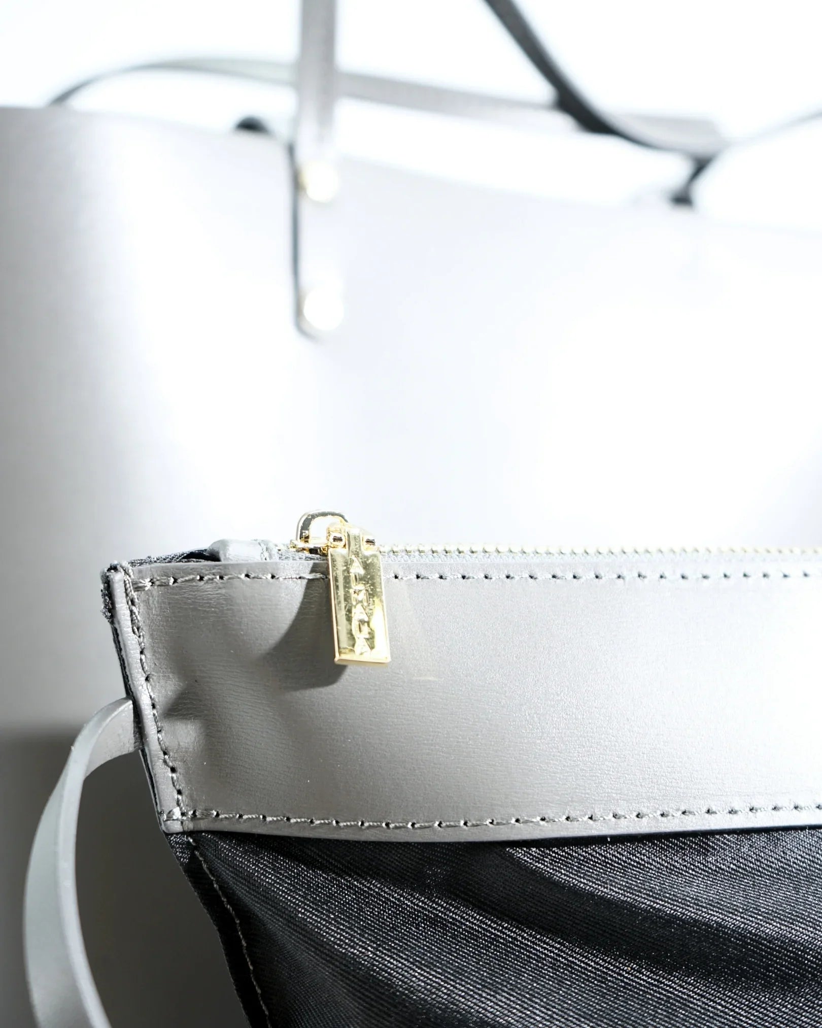 SHOPPING LIV | GRIGIO