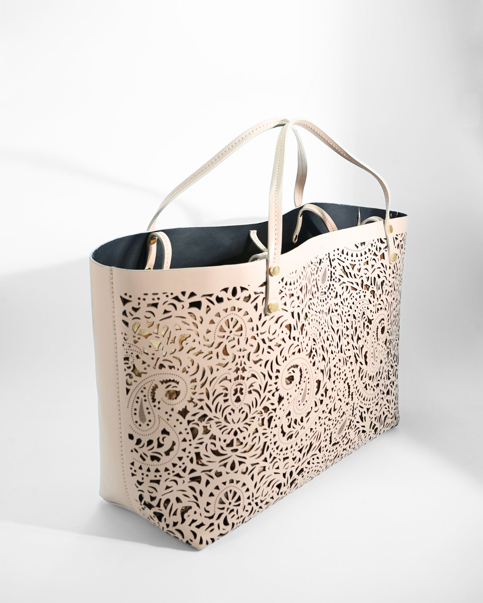 SHOPPING LIV LASERATA | CIPRIA