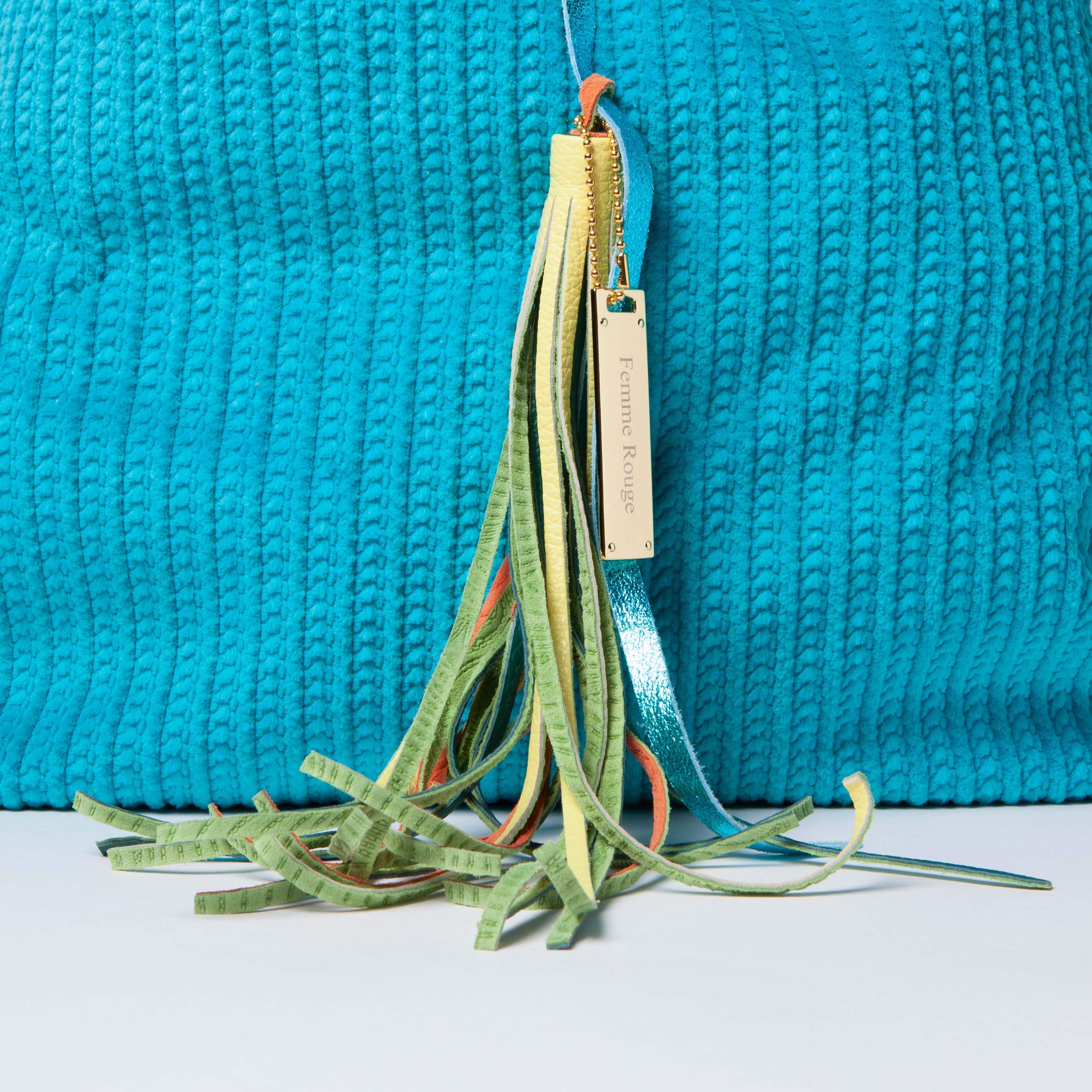 LES SACS CHENILLE