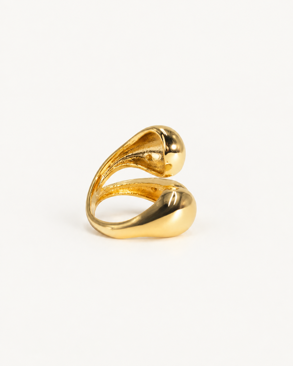 Anello Gold ÀLMALA color oro, vista laterale del profilo aperto